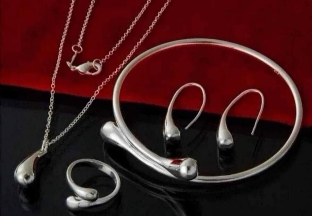 925 Silver Necklace, Earring, Bracelet and Ring Set