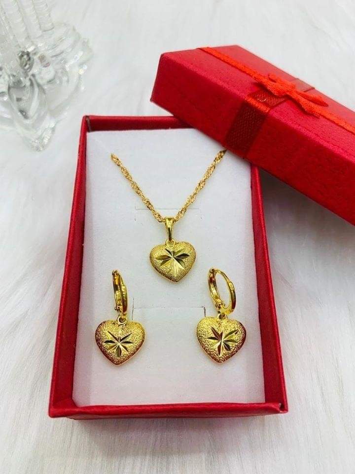 18K Gold Plated Necklace and Earring Set