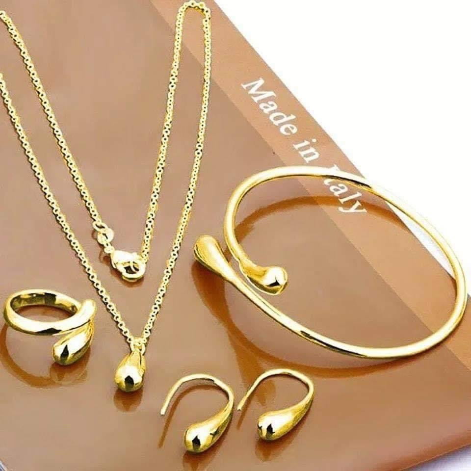 18K Gold Plated Necklace, Hikaw, Bracelet at Ring Set