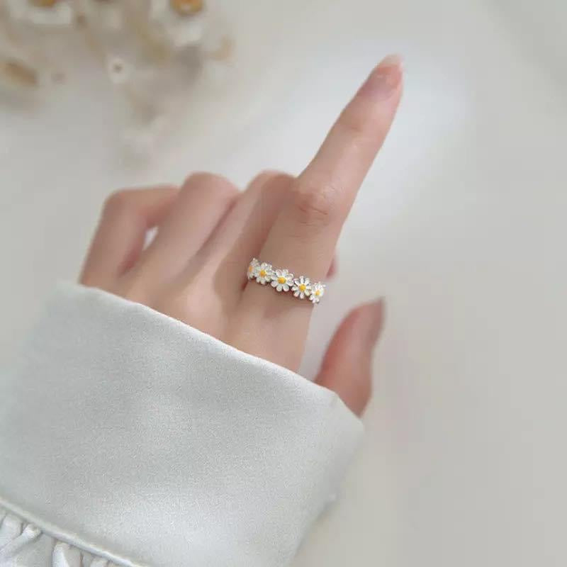 Flower Adjustable Ring